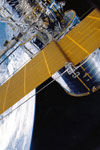 Wie funktioniert Photovoltaik-Satellit im All vor Erde